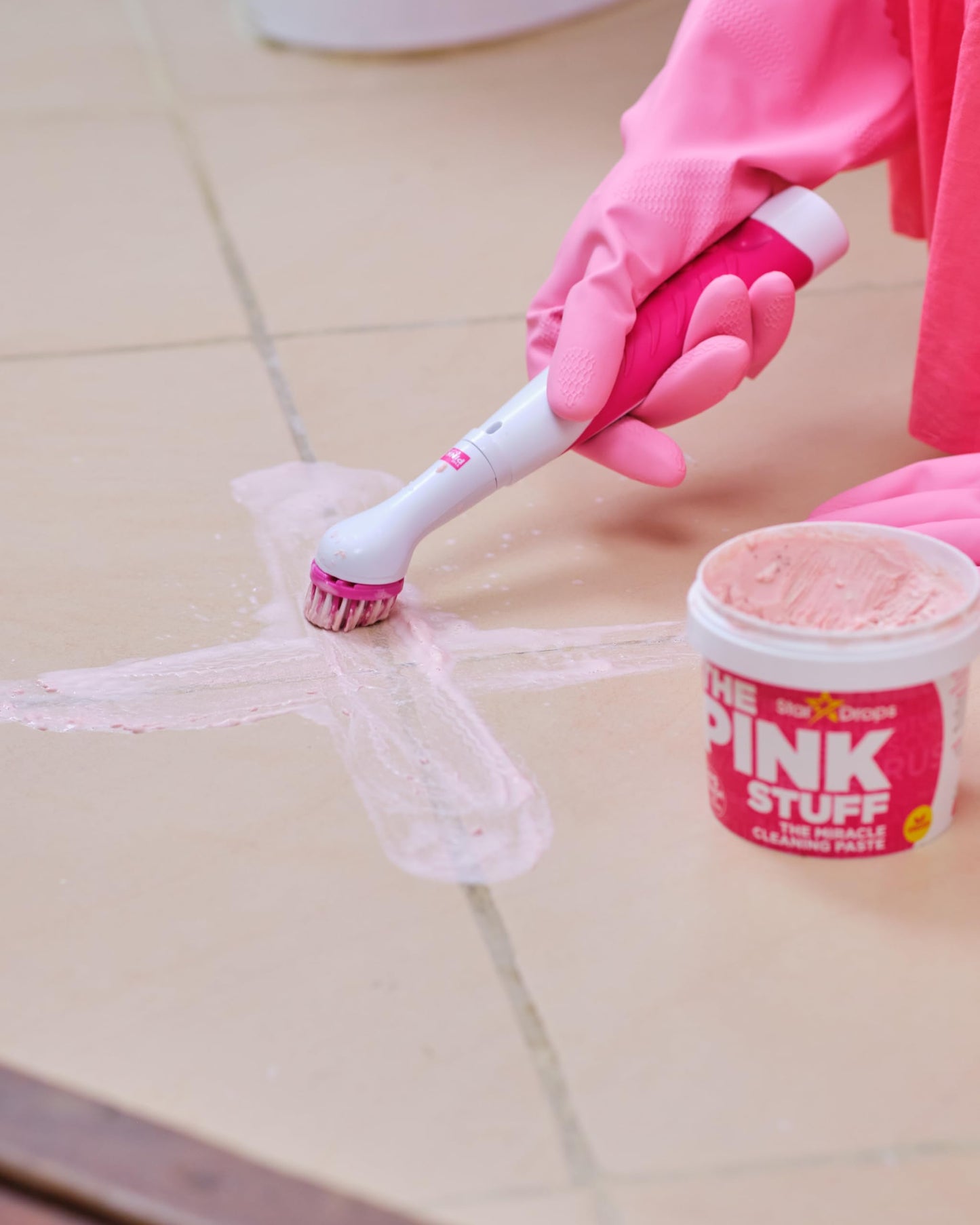 The Pink Stuff Sonic Scrubber Kit for Miracle Cleaning Paste - Electric Scrubber with Interchangeable Heads - Ideal for Effective Cleaning of Hard to Reach Places